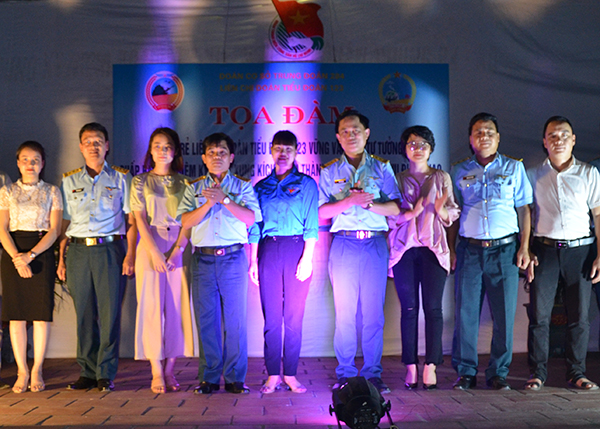 Liên Chi đoàn Tiểu đoàn 123 tổ chức tọa đàm thanh niên
