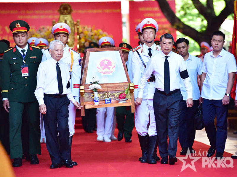 Th&agrave;nh phố Hồ Ch&iacute; Minh tổ chức Lễ truy điệu v&agrave; an t&aacute;ng 731 h&agrave;i cốt liệt sĩ được t&igrave;m kiếm, quy tập tại c&ocirc;ng vi&ecirc;n L&ecirc; Thi Ri&ecirc;ng