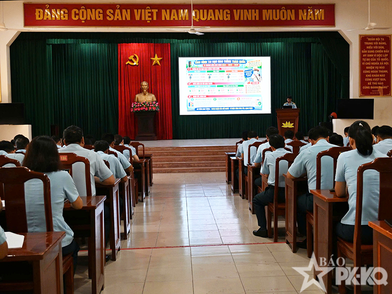 Sư đo&agrave;n 370 tổ chức huấn luyện c&ocirc;ng t&aacute;c bảo đảm an to&agrave;n giao th&ocirc;ng