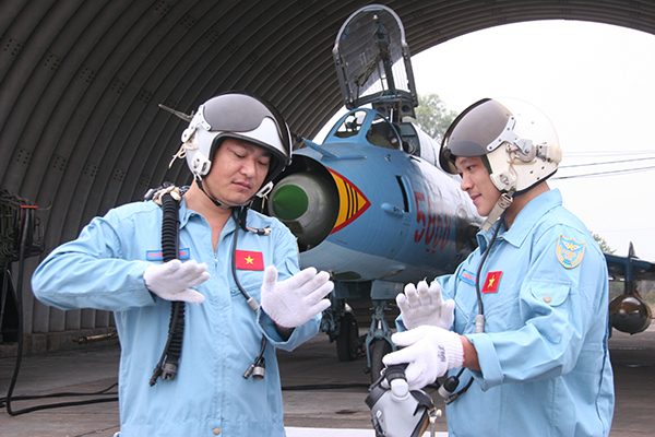 Không quân nhân dân Việt Nam Anh hùng