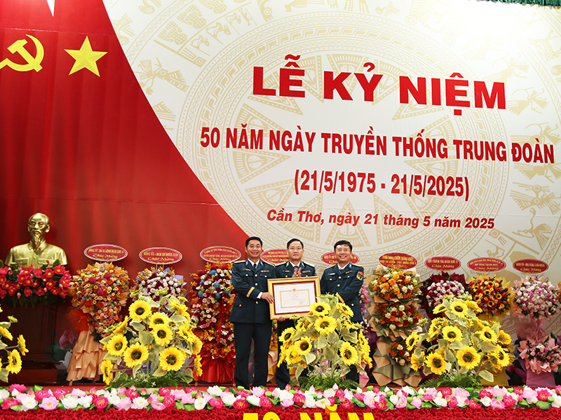 Trung đoàn 917 kỷ niệm 50 năm ngày truyền thống