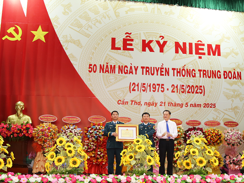 Trung đoàn 917 kỷ niệm 50 năm ngày truyền thống