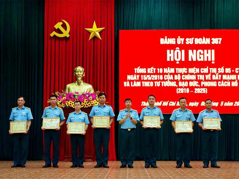 Đảng ủy Sư đoàn 367 tổng kết 10 năm thực hiện Chỉ thị 05 của Bộ Chính trị.