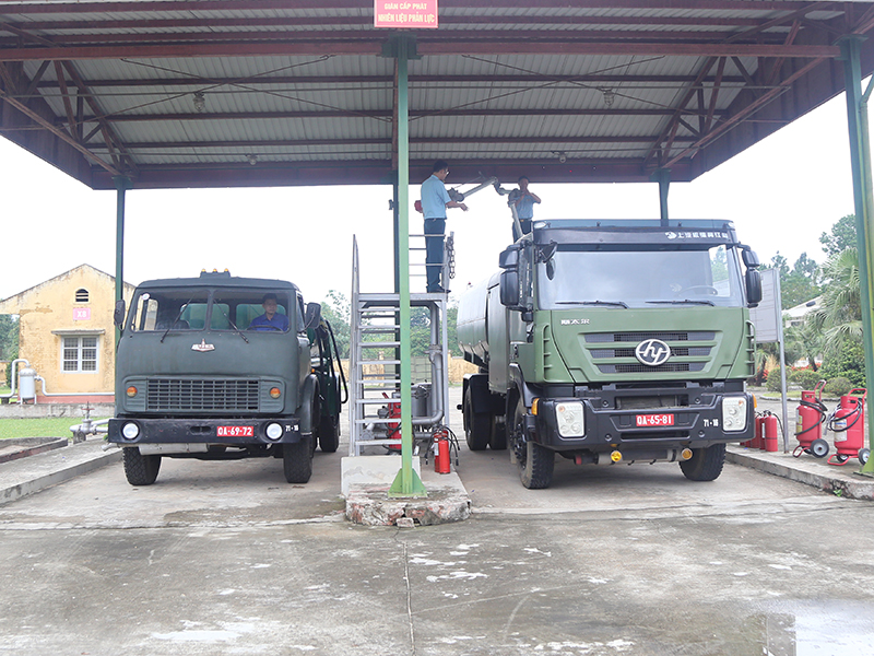 Thực hiện tốt nhiệm vụ chính trị trung tâm