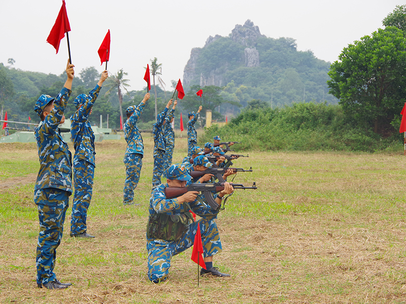 Sư đoàn 363 kiểm tra bắn súng năm 2025