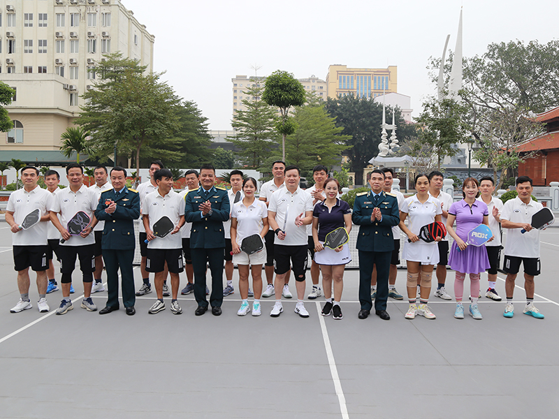 Cục Chính trị Quân chủng PK-KQ tổ chức giải thi đấu Pickleball chào mừng kỷ niệm 81 năm Ngày thành lập Quân đội nhân dân Việt Nam và 36 năm Ngày hội quốc phòng toàn dân