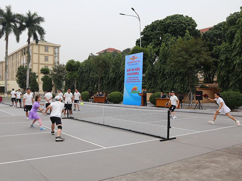 Cục Chính trị Quân chủng PK-KQ tổ chức giải thi đấu Pickleball chào mừng kỷ niệm 81 năm Ngày thành lập Quân đội nhân dân Việt Nam và 36 năm Ngày hội quốc phòng toàn dân