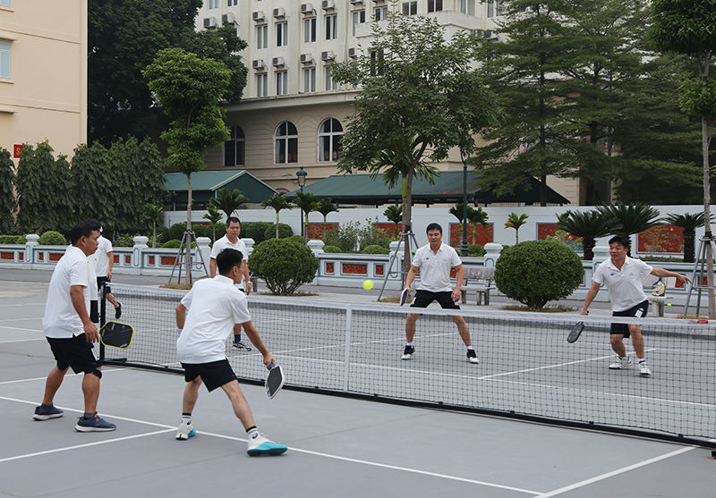 Cục Chính trị Quân chủng PK-KQ tổ chức giải thi đấu Pickleball chào mừng kỷ niệm 81 năm Ngày thành lập Quân đội nhân dân Việt Nam và 36 năm Ngày hội quốc phòng toàn dân