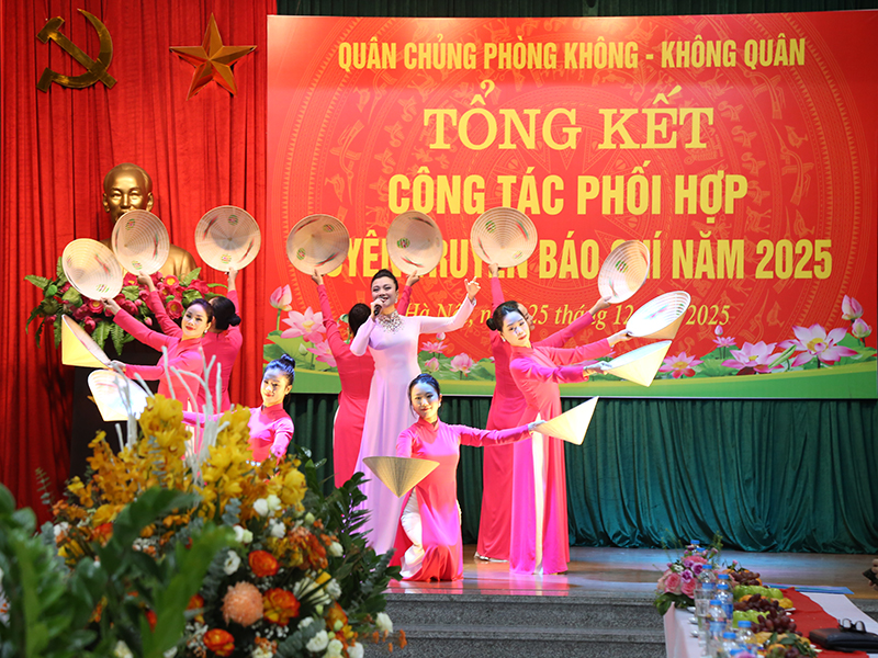 Quân chủng Phòng không - Không quân tổng kết công tác phối hợp tuyên truyền báo chí năm 2025