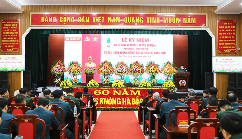 Sư đo&agrave;n 365 tổ chức Lễ kỷ niệm 60 năm Ng&agrave;y truyền thống v&agrave; đ&oacute;n nhận Hu&acirc;n chương Bảo vệ Tổ quốc hạng Nhất