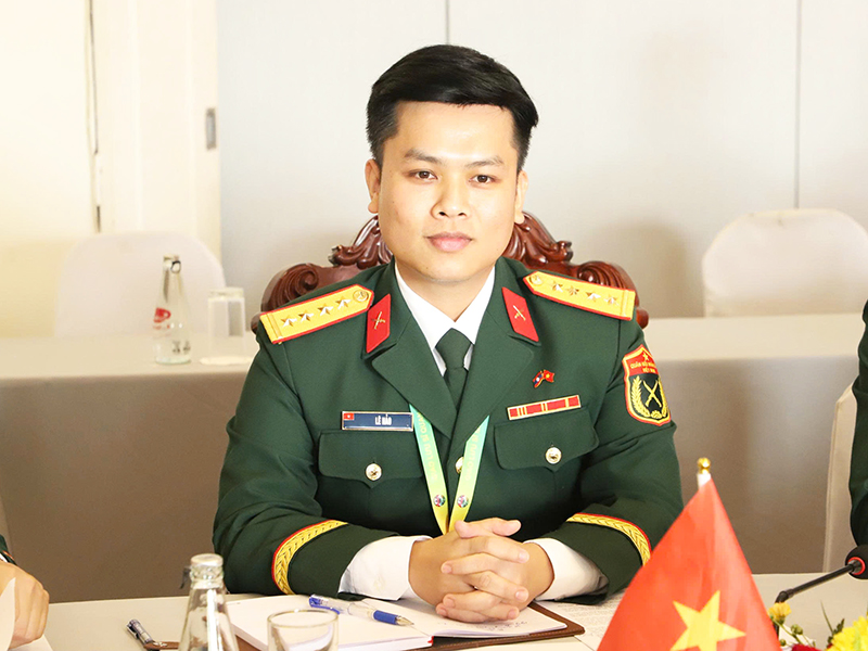 Đo&agrave;n Sĩ quan trẻ Qu&acirc;n đội nh&acirc;n d&acirc;n Việt Nam hội đ&agrave;m ch&iacute;nh thức c&ugrave;ng Đo&agrave;n sĩ quan trẻ Qu&acirc;n đội nh&acirc;n d&acirc;n L&agrave;o