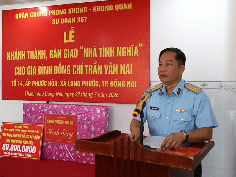 Qu&acirc;n chủng Ph&ograve;ng kh&ocirc;ng - Kh&ocirc;ng qu&acirc;n kh&aacute;nh th&agrave;nh, b&agrave;n giao &ldquo;Nh&agrave; t&igrave;nh nghĩa&rdquo; tặng gia đ&igrave;nh Thiếu t&aacute; Trần Văn Nai