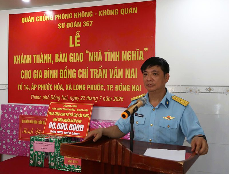 Qu&acirc;n chủng Ph&ograve;ng kh&ocirc;ng - Kh&ocirc;ng qu&acirc;n kh&aacute;nh th&agrave;nh, b&agrave;n giao &ldquo;Nh&agrave; t&igrave;nh nghĩa&rdquo; tặng gia đ&igrave;nh Thiếu t&aacute; Trần Văn Nai