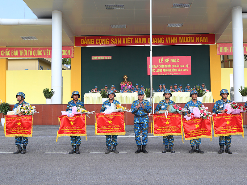 Quân chủng Phòng không - Không quân bế mạc Diễn tập chiến thuật có bắn đạn thật lực lượng phòng không năm 2024