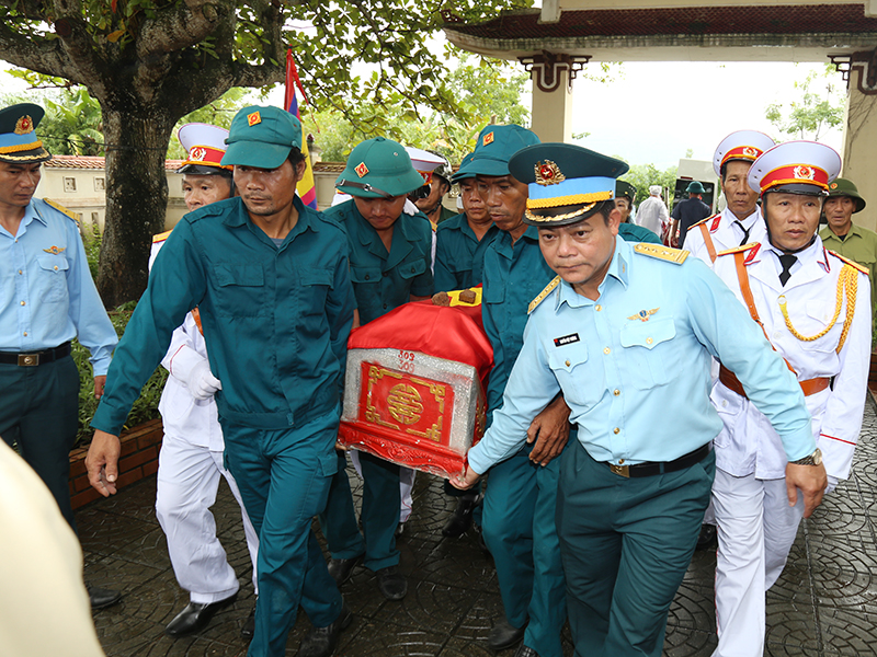 Sư đoàn 371 tổ chức truy điệu, an táng Liệt sĩ, Phi công Trần Minh Phương