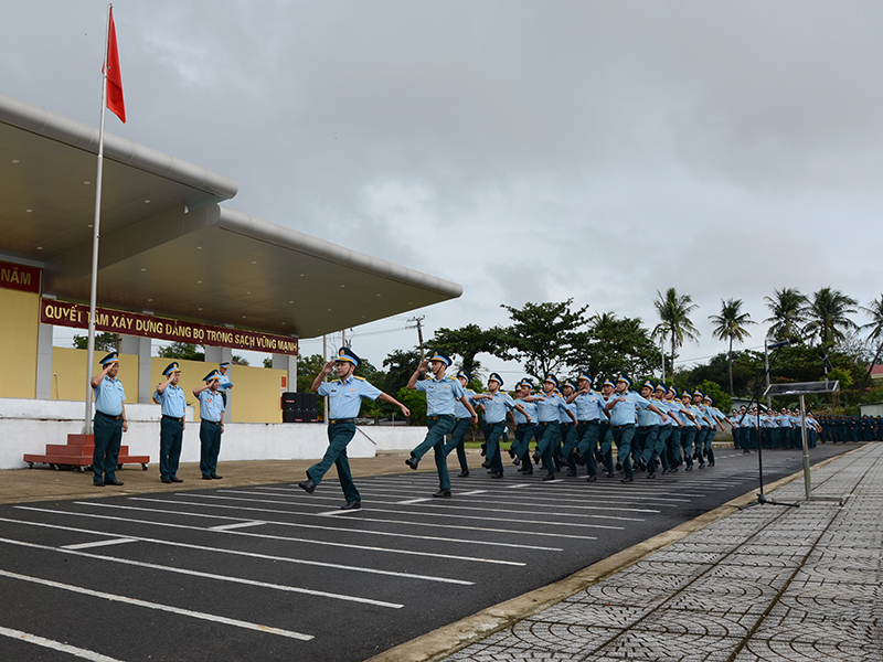 Quân chủng Phòng không - Không quân kiểm tra kết quả xây dựng đơn vị vững mạnh toàn diện “mẫu mực, tiêu biểu” năm 2024 tại các đơn vị khu vực miền Trung