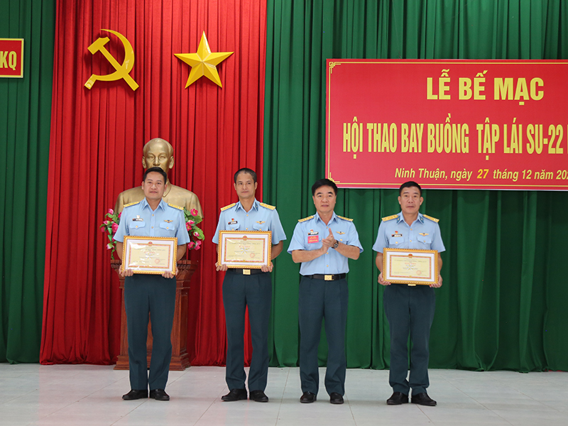 Hội thao bay buồng tập lái Su-22 của Quân chủng Phòng không - Không quân năm 2024 thành công tốt đẹp