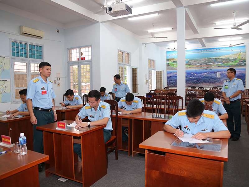 Quân chủng Phòng không - Không quân khai mạc hội thao bay buồng tập lái Su-22 năm 2024