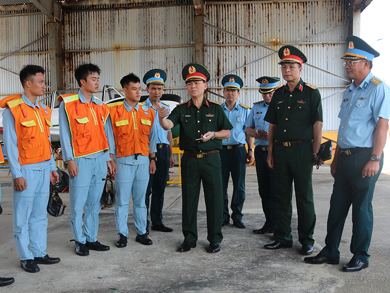 Bộ Tổng Tham mưu QĐND Việt Nam kiểm tra Trung đoàn 920