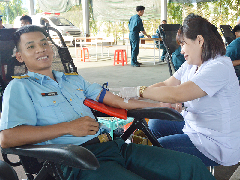 Trường Sĩ quan Không quân tổ chức hiến máu tình nguyện đợt 1 năm 2024