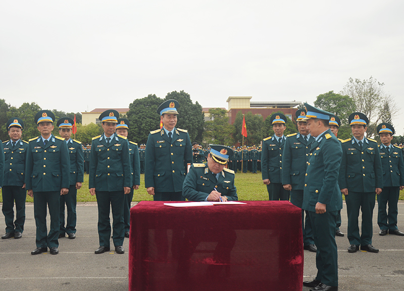 Các đơn vị trong Quân chủng Phòng không - Không quân tổ chức Lễ ra quân huấn luyện năm 2024