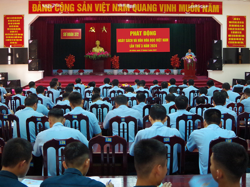 Sư đoàn 372 phát động Ngày Sách và Văn hoá đọc Việt Nam lần thứ 3 năm 2024