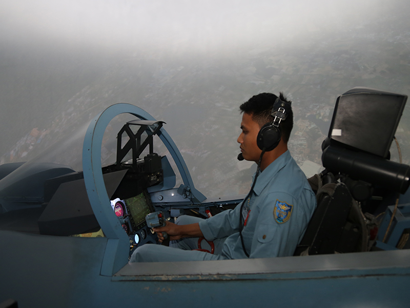 Trung đoàn 935 tổ chức Hội thi bay buồng tập lái cho phi công năm 2024