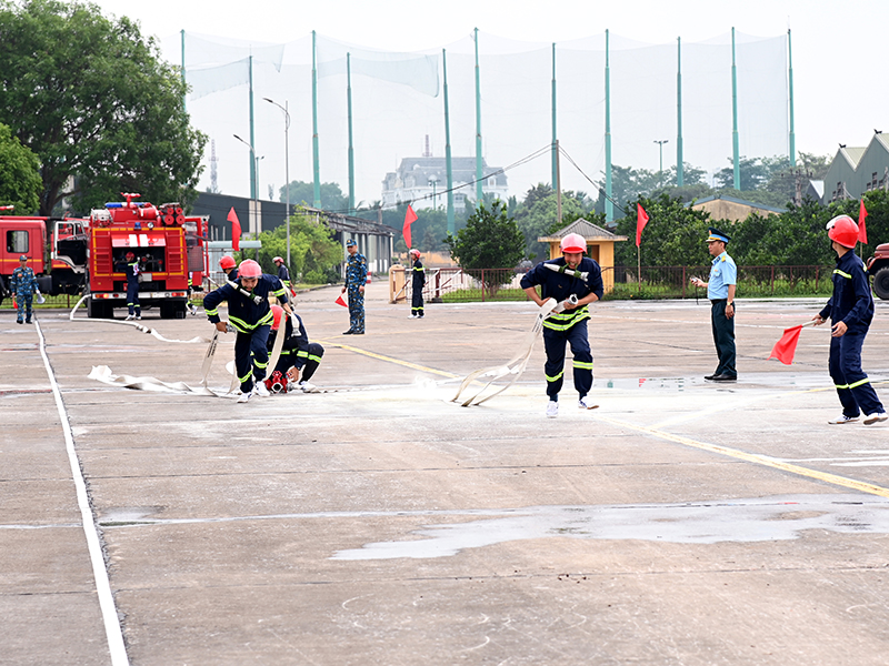 Quân chủng Phòng không - Không quân tổ chức Khai mạc Hội thao Phòng cháy, chữa cháy năm 2024