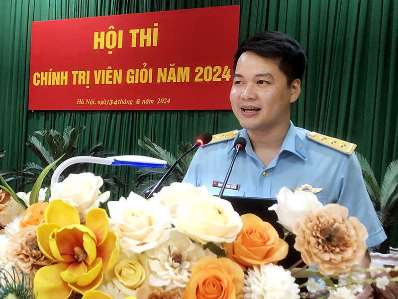 Lữ đoàn Không quân 918 tổ chức Hội thi Chính trị viên giỏi năm 2024