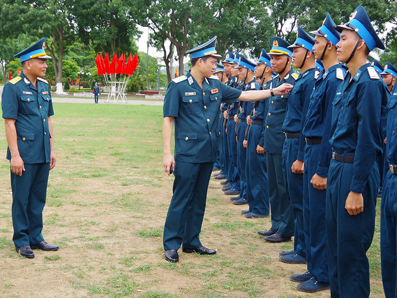 Các đơn vị trong Quân chủng Phòng không - Không quân tổ chức Lễ tuyên thệ chiến sĩ mới năm 2024