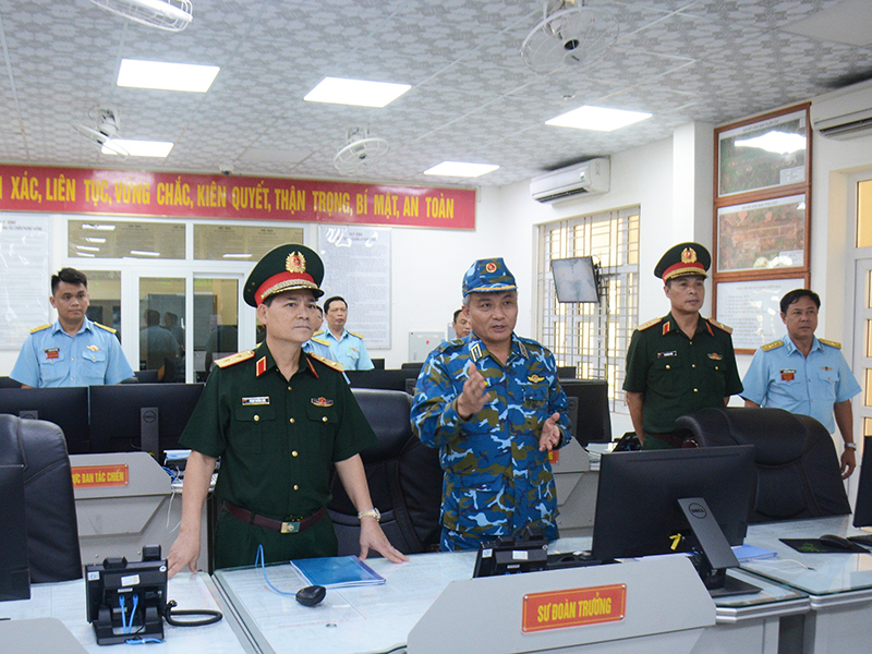 Quân chủng Phòng không - Không quân tổ chức Diễn tập Chỉ huy - Tham mưu 1 bên 2 cấp trên bản đồ, có một phần thực binh cho các đơn vị khu vực Miền Trung