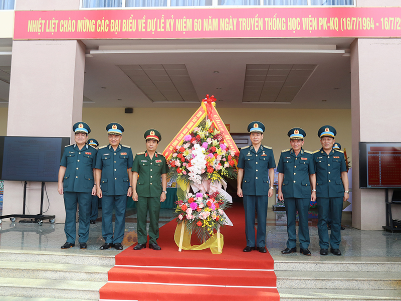 Học viện Phòng không - Không quân tổ chức Lễ kỷ niệm 60 năm Ngày truyền thống và đón nhận Huân chương Bảo vệ Tổ quốc hạng Nhất