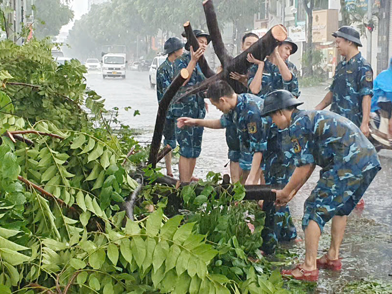 Các lực lượng của Quân chủng Phòng không - Không quân tham gia khắc phục hậu quả bão số 3