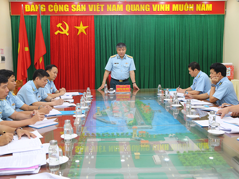 Trung tướng Nguyễn Văn Hiền - Tư lệnh Quân chủng PK-KQ kiểm tra sẵn sàng chiến đấu, chúc Tết một số đơn vị trực thuộc Sư đoàn 367 và Sư đoàn 370