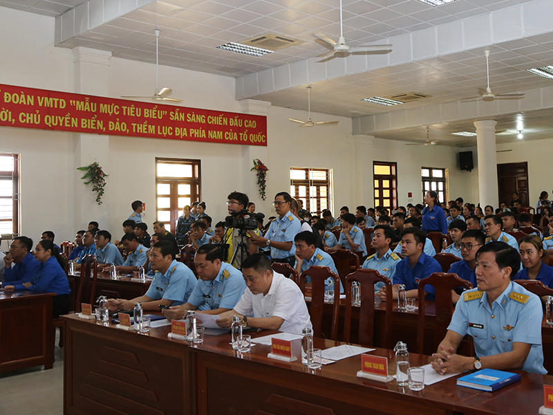 Sư đoàn 370 phối hợp với Thành đoàn TP Hồ Chí Minh tổ chức Chương trình “Xuân Chiến sĩ” năm 2024