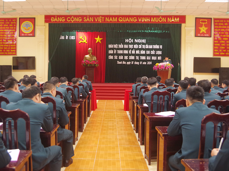 Đảng ủy Trung đoàn 923 tổ chức Hội nghị quán triệt, triển khai thực hiện Chỉ thị của Ban Thường vụ Quân ủy Trung ương về đổi mới, nâng cao chất lượng công tác giáo dục chính trị trong giai đoạn mới