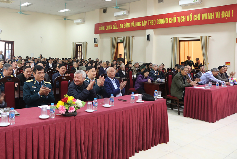 Hội bạn chiến đấu Cục Chính trị Quân chủng PK-KQ tổ chức gặp mặt Xuân Giáp Thìn 2024
