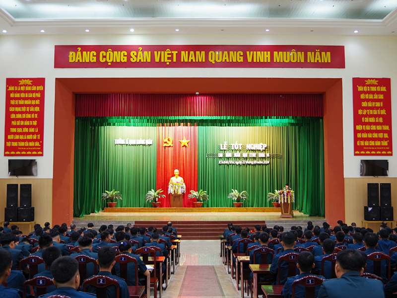 Trường Sĩ quan Không quân tổ chức Lễ tốt nghiệp Cao đẳng ngắn hạn Kỹ thuật hàng không khóa 14