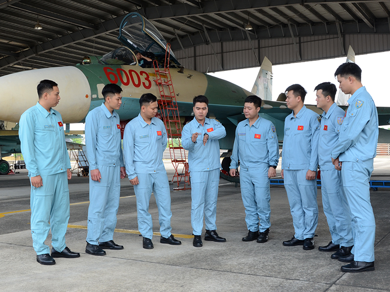 Quân chủng Phòng không - Không quân tổ chức ban bay mẫu tại Trung đoàn Không quân 925