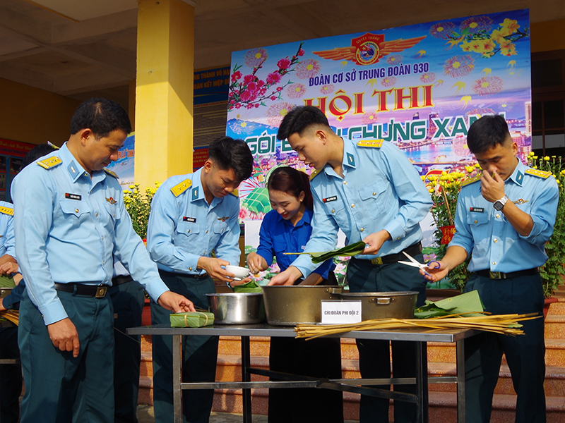 Đoàn cơ sở Trung đoàn 930 tổ chức Hội thi gói bánh chưng xanh Xuân Giáp Thìn 2024
