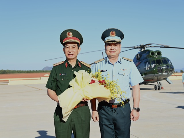 Bộ Quốc ph&ograve;ng kh&aacute;nh th&agrave;nh S&acirc;n bay qu&acirc;n sự Phan Thiết, tỉnh L&acirc;m Đồng