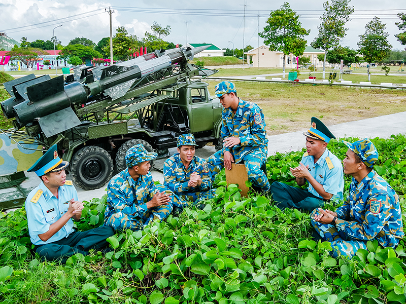 Xuân mới trọn niềm vui với Trung đoàn 274