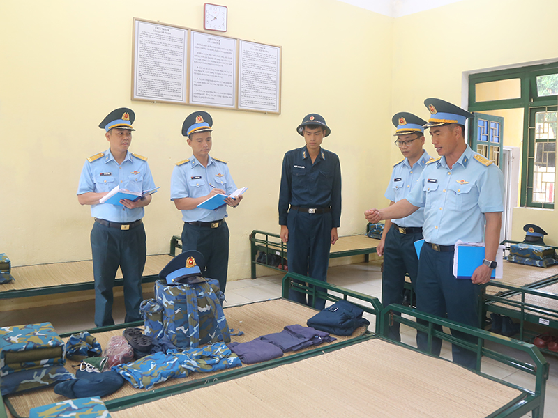 Quân chủng Phòng không - Không quân kiểm tra xây dựng đơn vị vững mạnh toàn diện “Mẫu mực, tiêu biểu” các đơn vị khu vực Miền Bắc