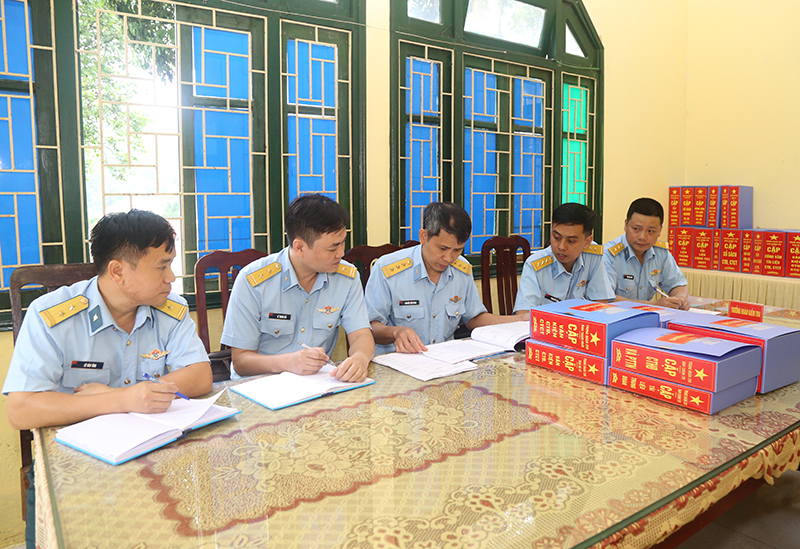 Quân chủng Phòng không - Không quân kiểm tra xây dựng đơn vị vững mạnh toàn diện “Mẫu mực, tiêu biểu” các đơn vị khu vực Miền Bắc