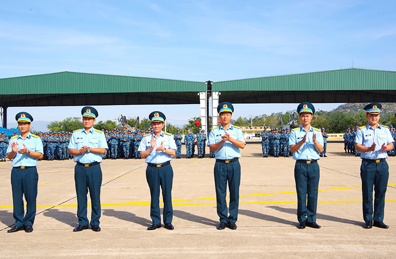 Các đơn vị trong Quân chủng Phòng không - Không quân đồng loạt tổ chức Lễ ra quân huấn luyện năm 2025