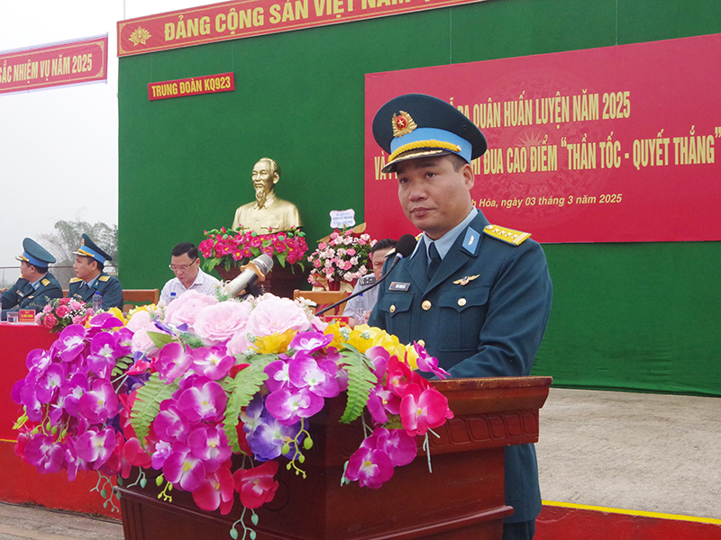 Các đơn vị trong Quân chủng Phòng không - Không quân đồng loạt tổ chức Lễ ra quân huấn luyện năm 2025