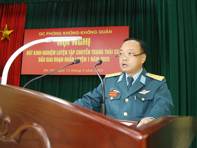 Quân chủng Phòng không - Không quân tổ chức Hội nghị rút kinh nghiệm luyện tập chuyển trạng thái sẵn sàng chiến đấu đầu giai đoạn huấn luyện 1 năm 2025