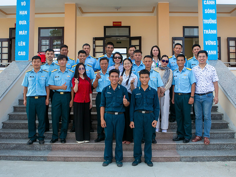 Những người lính canh trời thầm lặng ở Trường Sa