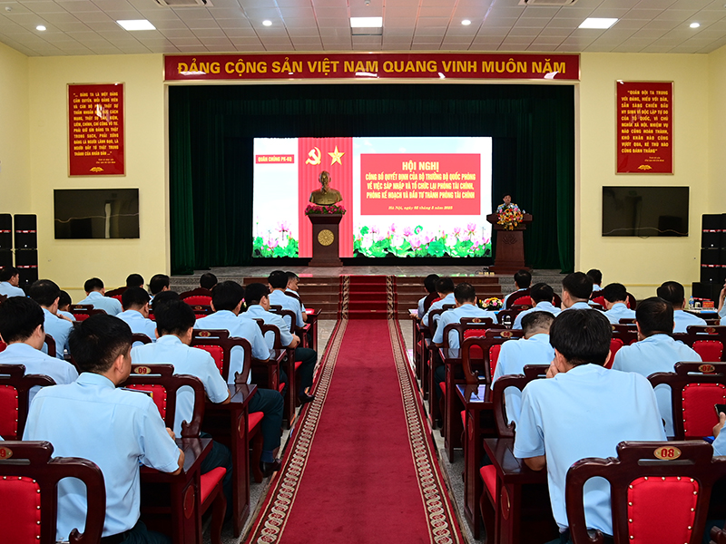 Quân chủng Phòng không - Không quân công bố Quyết định của Bộ trưởng Bộ Quốc phòng về việc sáp nhập, tổ chức lại Phòng Tài chính, Phòng Kế hoạch và Đầu tư thành Phòng Tài chính