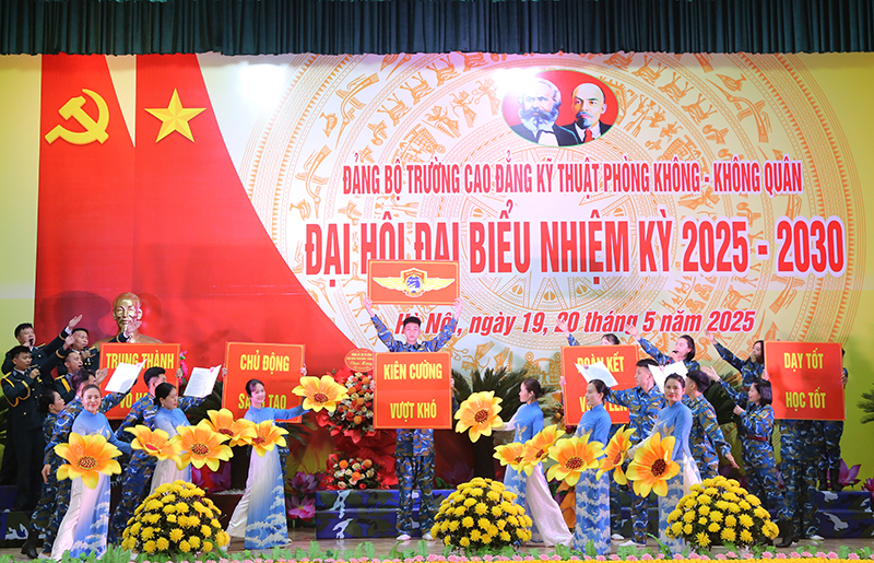 Đảng bộ Trường Cao đẳng Kỹ thuật Phòng không - Không quân tổ chức Đại hội đại biểu nhiệm kỳ 2025 - 2030